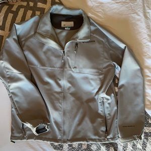 Columbia Omni shield light weight jacket